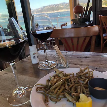 Chez Skadi アパート ロクブリューヌ・シュル・アルジャン